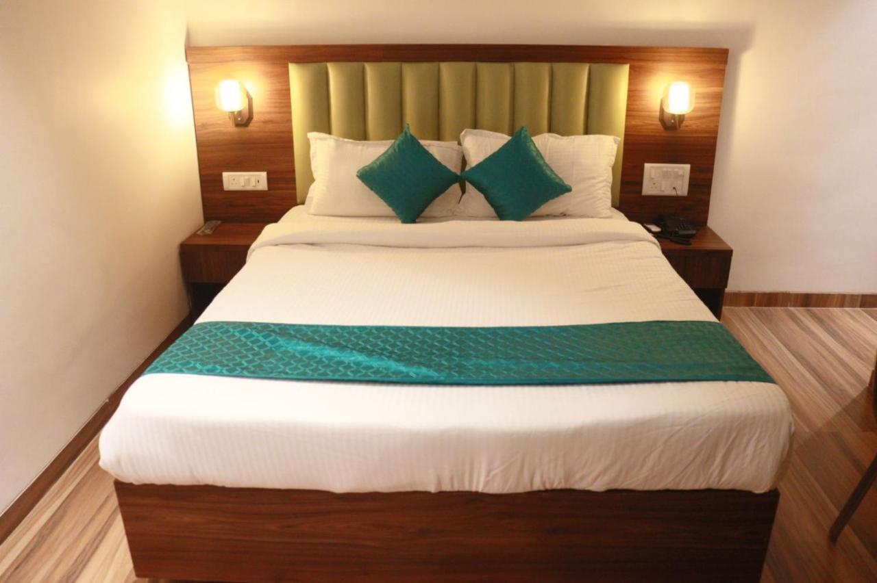 Hotel Candor Amigo Airoli Mind Space Navi Mumbai Luaran gambar