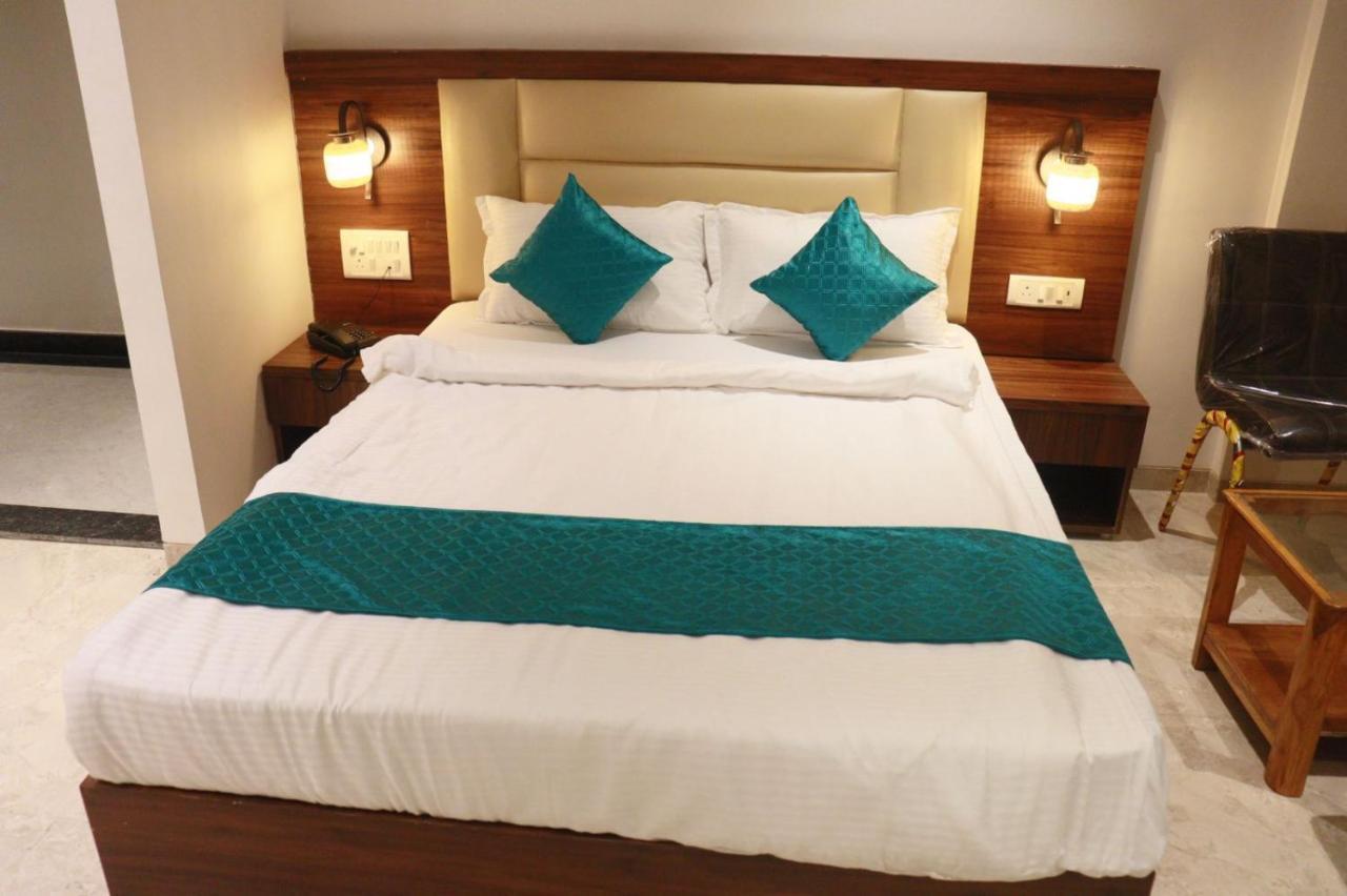 Hotel Candor Amigo Airoli Mind Space Navi Mumbai Luaran gambar